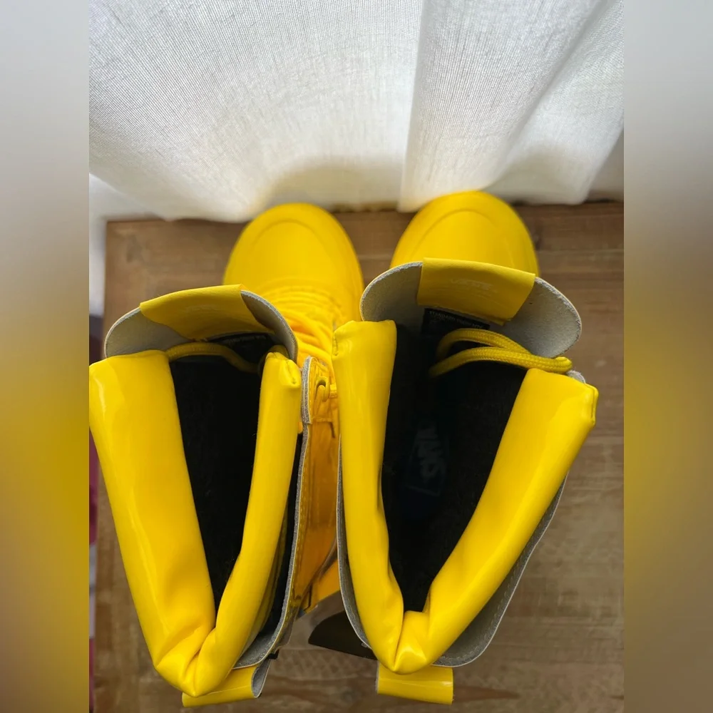VANS X Tierra Whack U Standard Snow Boot In Cyber Yellow Mens 3.5 New